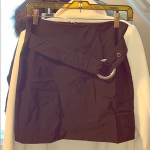 Black cache skirt